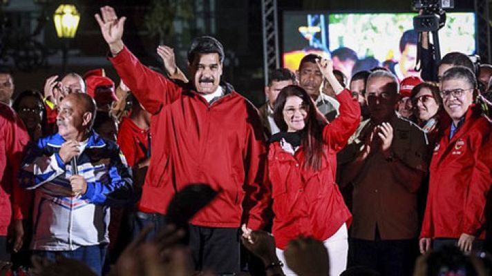 Telediario 1 - Las autoridades de Venezuela cifran en un 41,53% la participación en los comicios constituyentes