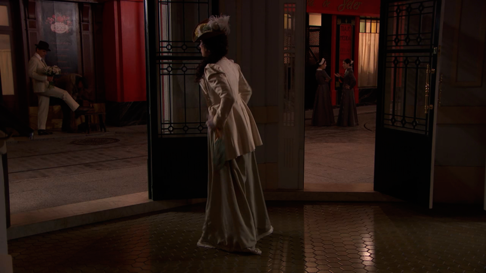 Acacias 38 - Lolita deja plantado a Antonio