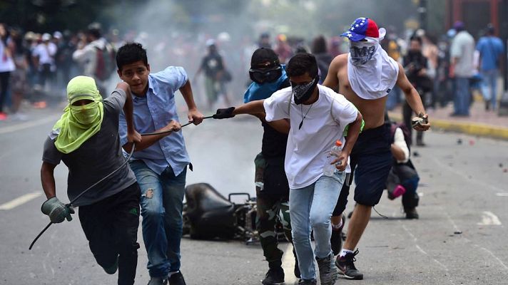  - La oposición de Venezuela reanuda las protestas contra el "fraude" de las elecciones constituyentes