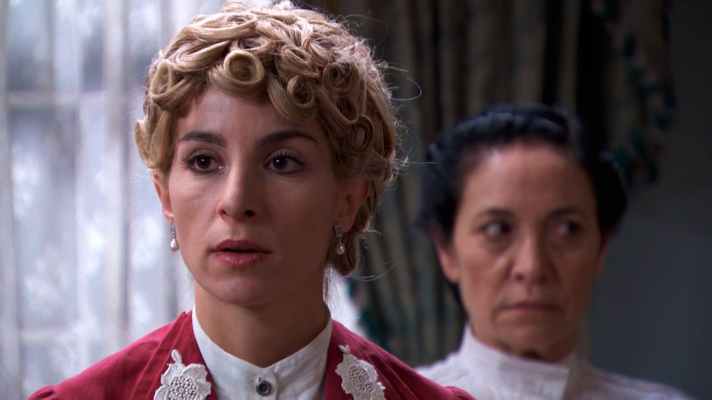 Acacias 38 - Cayetana a todos los vecinos: "Fabiana es mi madre"