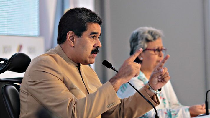 Telediario 1 - EE.UU. impone sanciones contra Nicolas Maduro