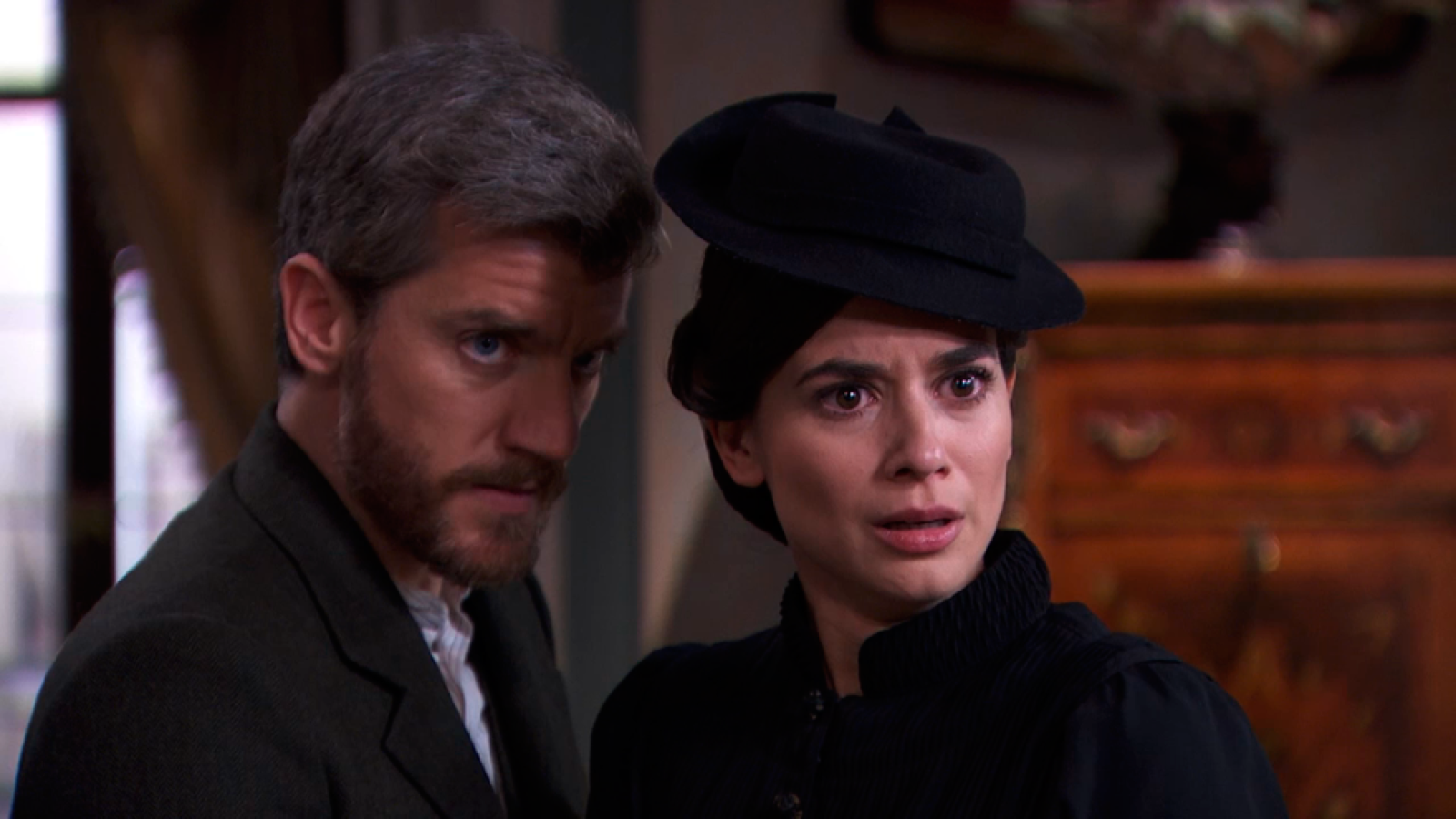 Acacias 38 - Cayetana revela que Teresa es la verdadera Cayetana