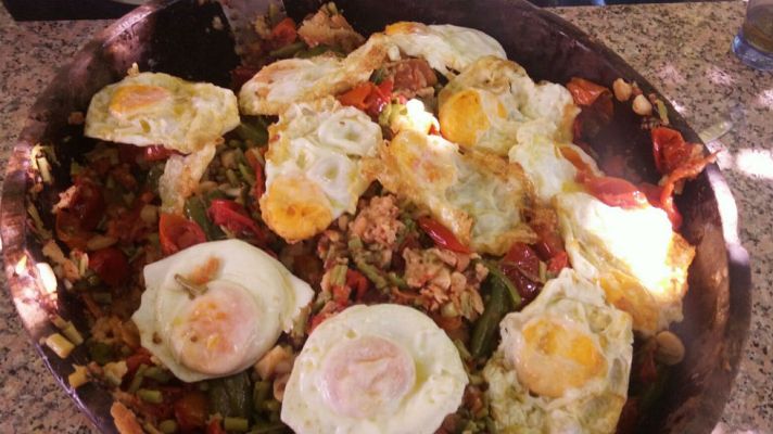 Aquí la Tierra - La gigantesca sopa mondeña