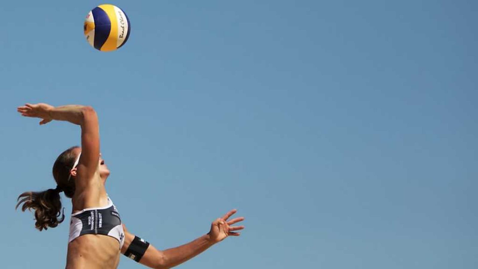 Voley playa - Campeonato del Mundo Femenino: 1/8 Final: Finlandia - Alemania, desde Viena (Austria) - ver ahora