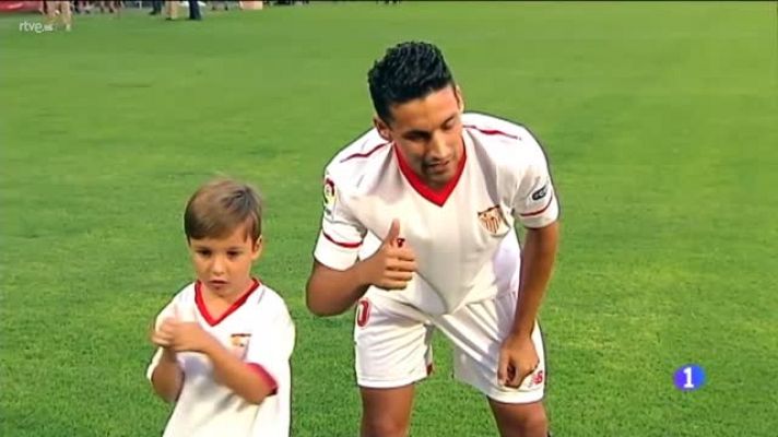  - Jesús Navas es recibido por 15.000 aficionados