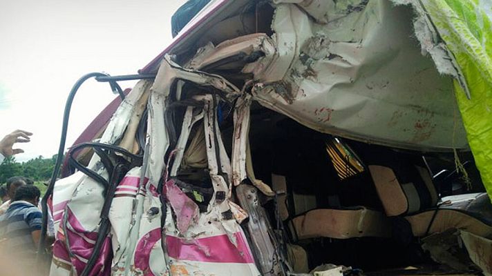 Informativo 24h - Mueren cuatro españoles en un accidente de tráfico en la India