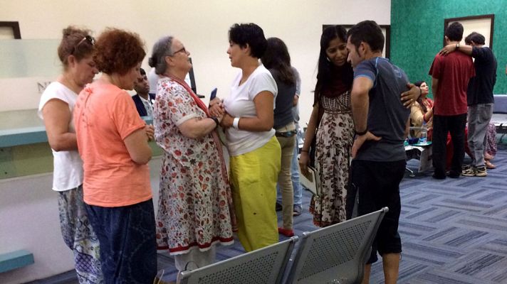 Telediario 1 - Cuatro españoles han fallecido en la India