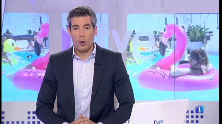 L'Informatiu - La darrera moda a les platges: els flotadors gegants