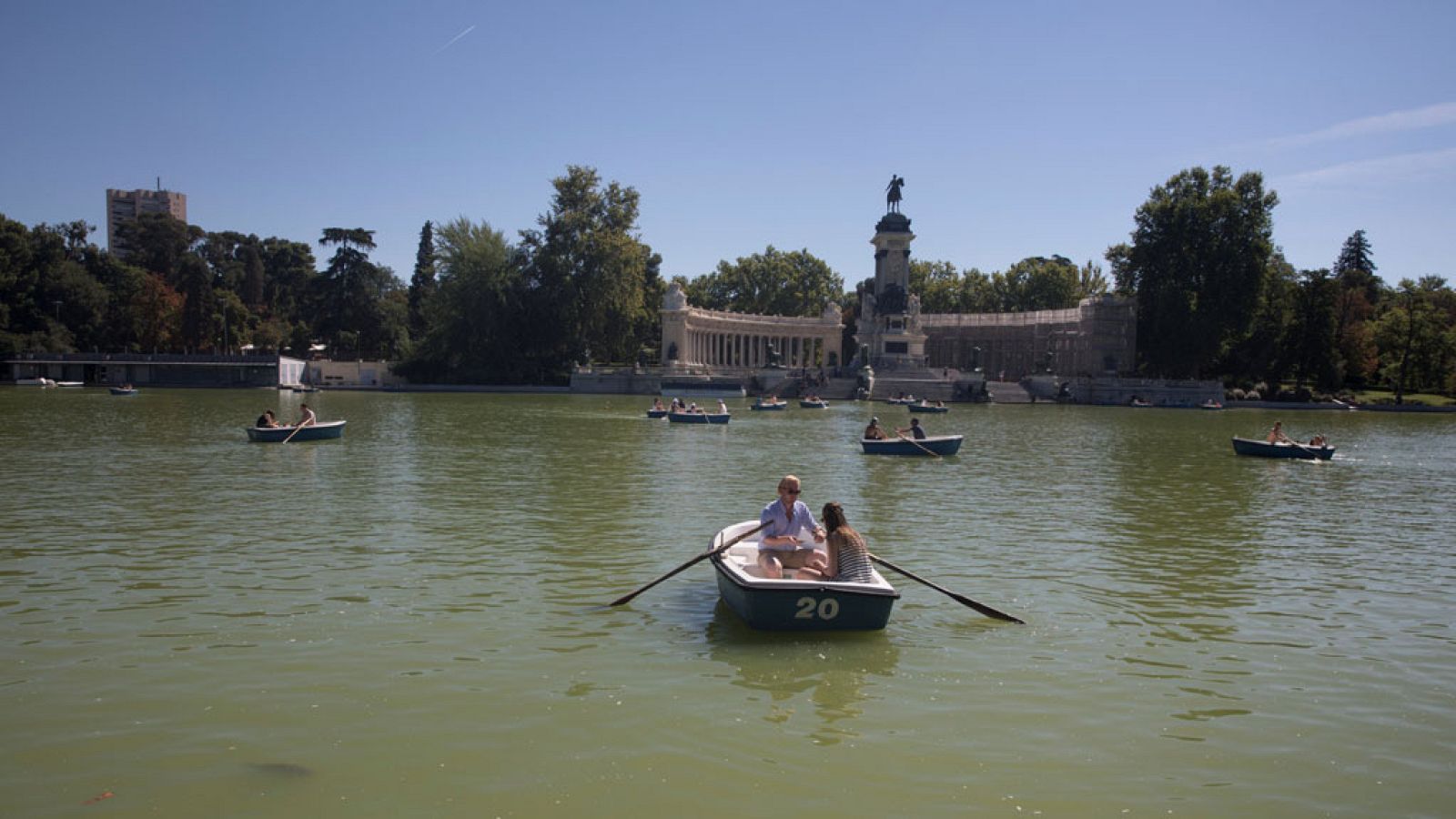 La semana comenzará con mucho calor y tormentas fuertes en Aragón y Cataluña