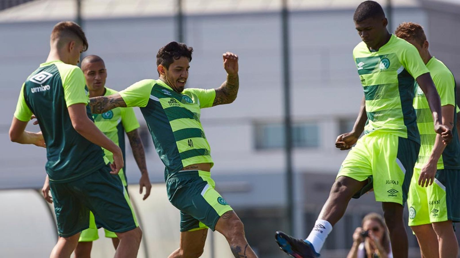 El Chapecoense muestra su recuperación en el Gamper - Informativo 24h | Ver