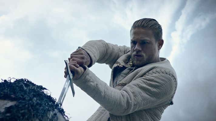 Cultura en Rtve.es - Tráiler de 'Rey Arturo. La leyenda de Excalibur'