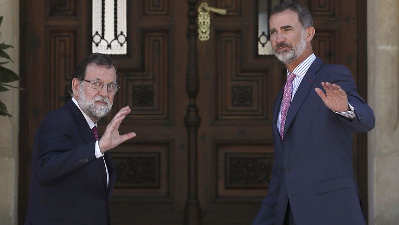 Rajoy advierte de que el Gobierno recurrirá la ley del referéndum si el Parlament la admite a trámite