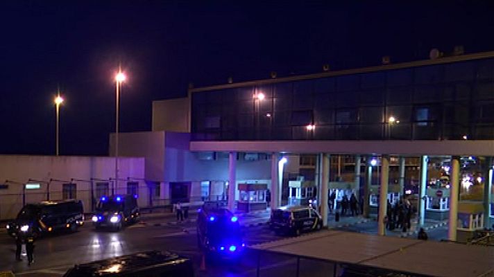 Telediario 1 - Nuevo intento de salto a la valla de Ceuta