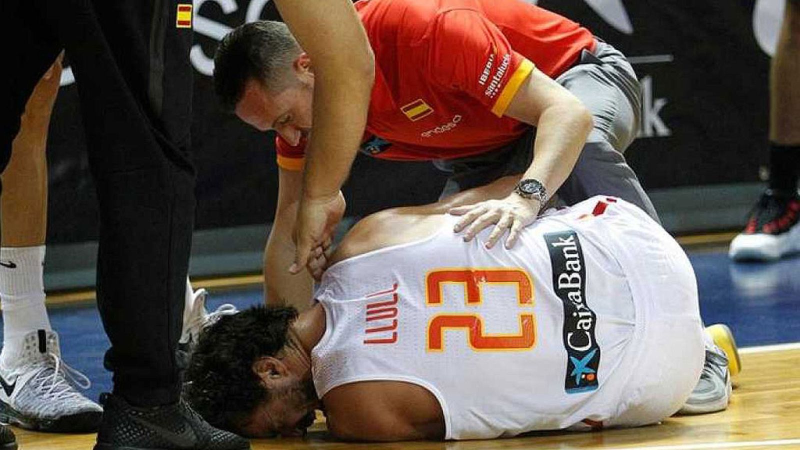 Llull sufre una rotura de ligamento cruzado anterior de la rodilla derecha