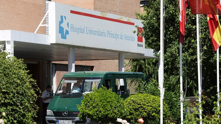 Telediario 1 - Detenida una auxiliar de enfermería del Hospital de Alcalá de Henares acusada de matar a una paciente