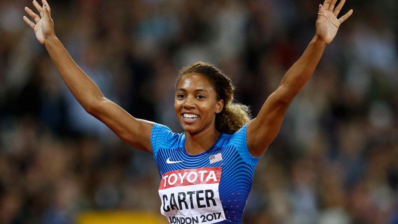 La exfutbolista Carter se corona en 400m vallas | Ver