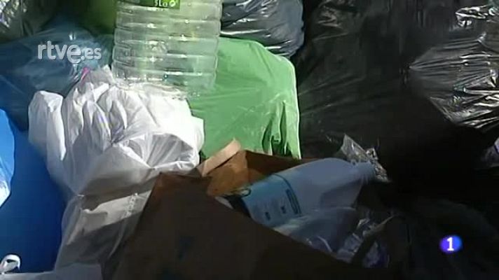  - Desconvocada la huelga de recogida de basuras en Rota (Cádiz)