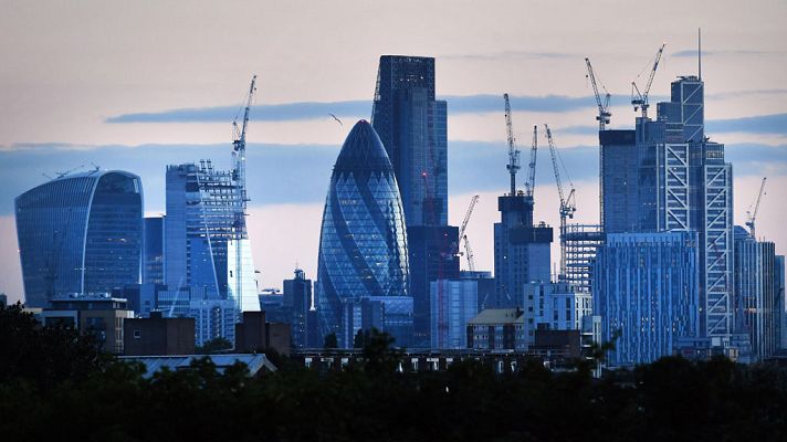Telediario 1 - El Brexit afecta ya a la economía británica