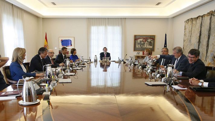 Informativo 24h - El Gobierno impone un arbitraje obligatorio en El Prat