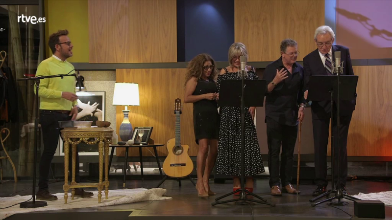 Lolita tiene un plan - Julia Otero, Luis del Olmo, Juan Luis Cano y Lolita recrean una radionovela