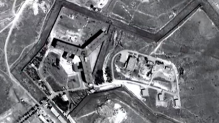 Telediario 1 - El infierno en la cárcel