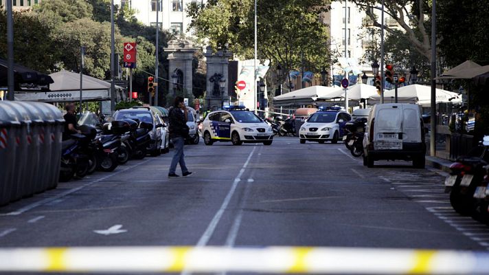 Telediario 1 - Telediario 2 en 4' - 17/08/17