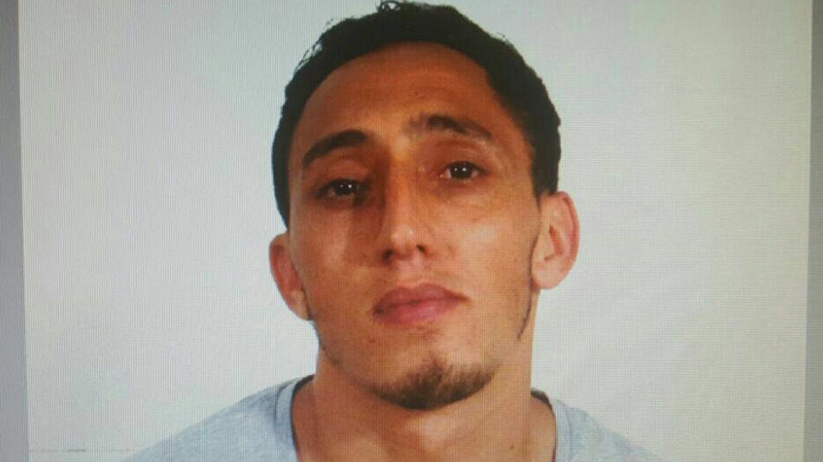 Dos detenidos tras el ataque que deja al menos 13 muertos en Barcelona y más de cien heridos | Ver