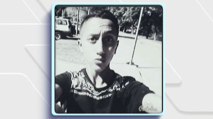 Telediario 1 - Atentados en Cataluña | La policía busca a Moussa Oukabir como presunto autor del atropello en Las Ramblas
