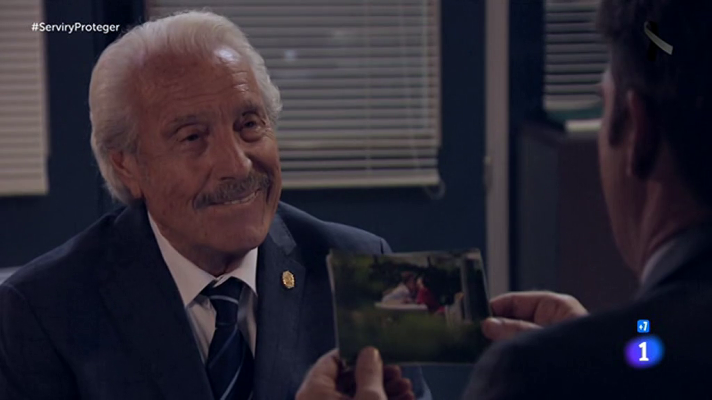 Servir y proteger - El suegro de Bremón es el autor del espionaje