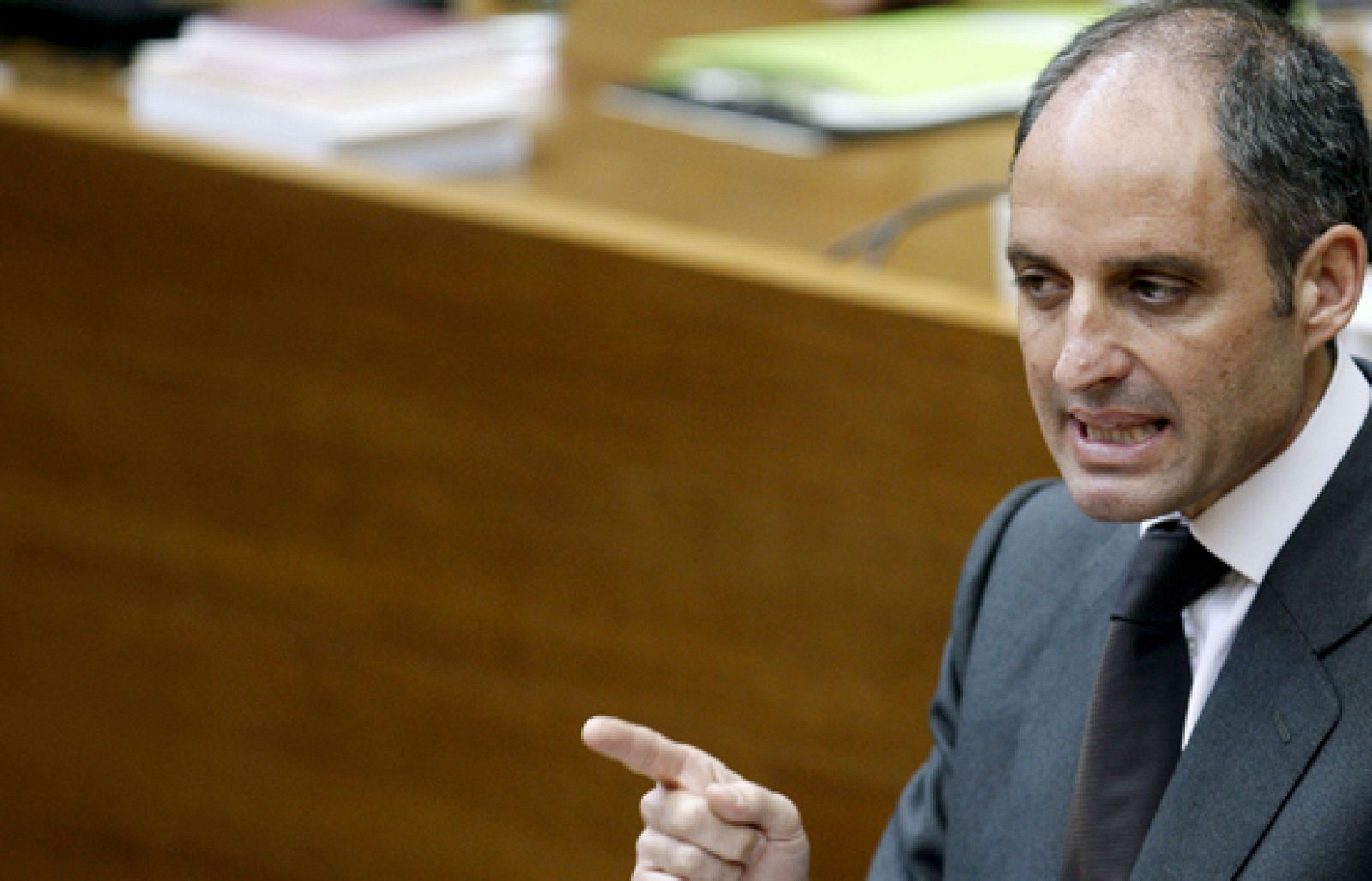 Telediario 1 en cuatro minutos - 19/02/09 | Ver