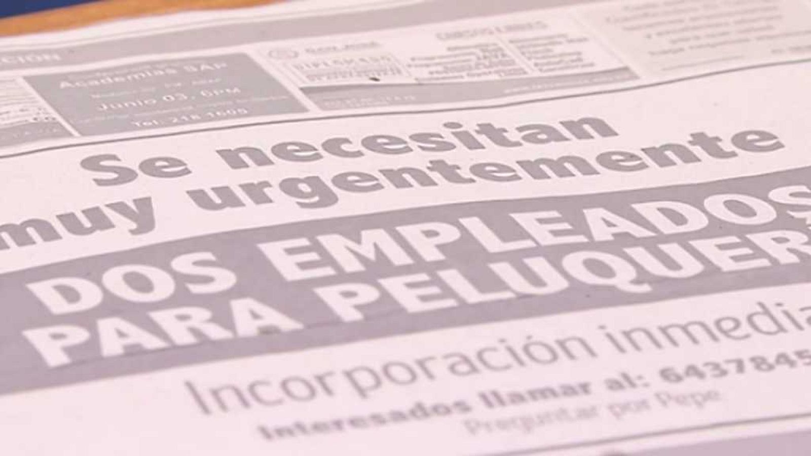 La Peluquería - El anuncio - ver ahora