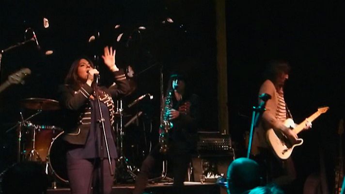 Telediario 1 - Versiones de los Beatles en todos los idiomas