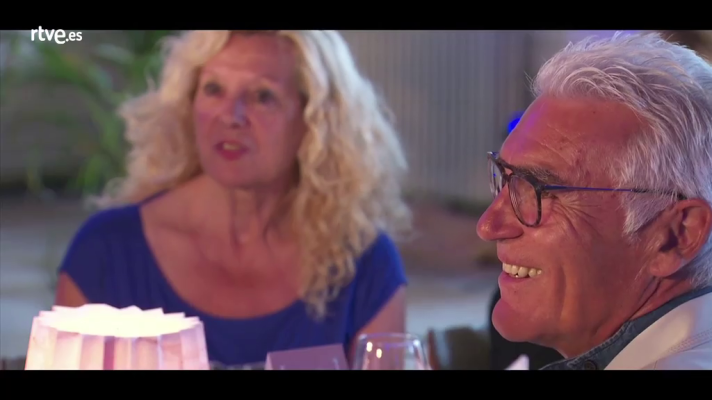 Hotel Romántico - Hotel Romántico - Los cupidos eligen a la pareja que pasará la noche en la cabaña