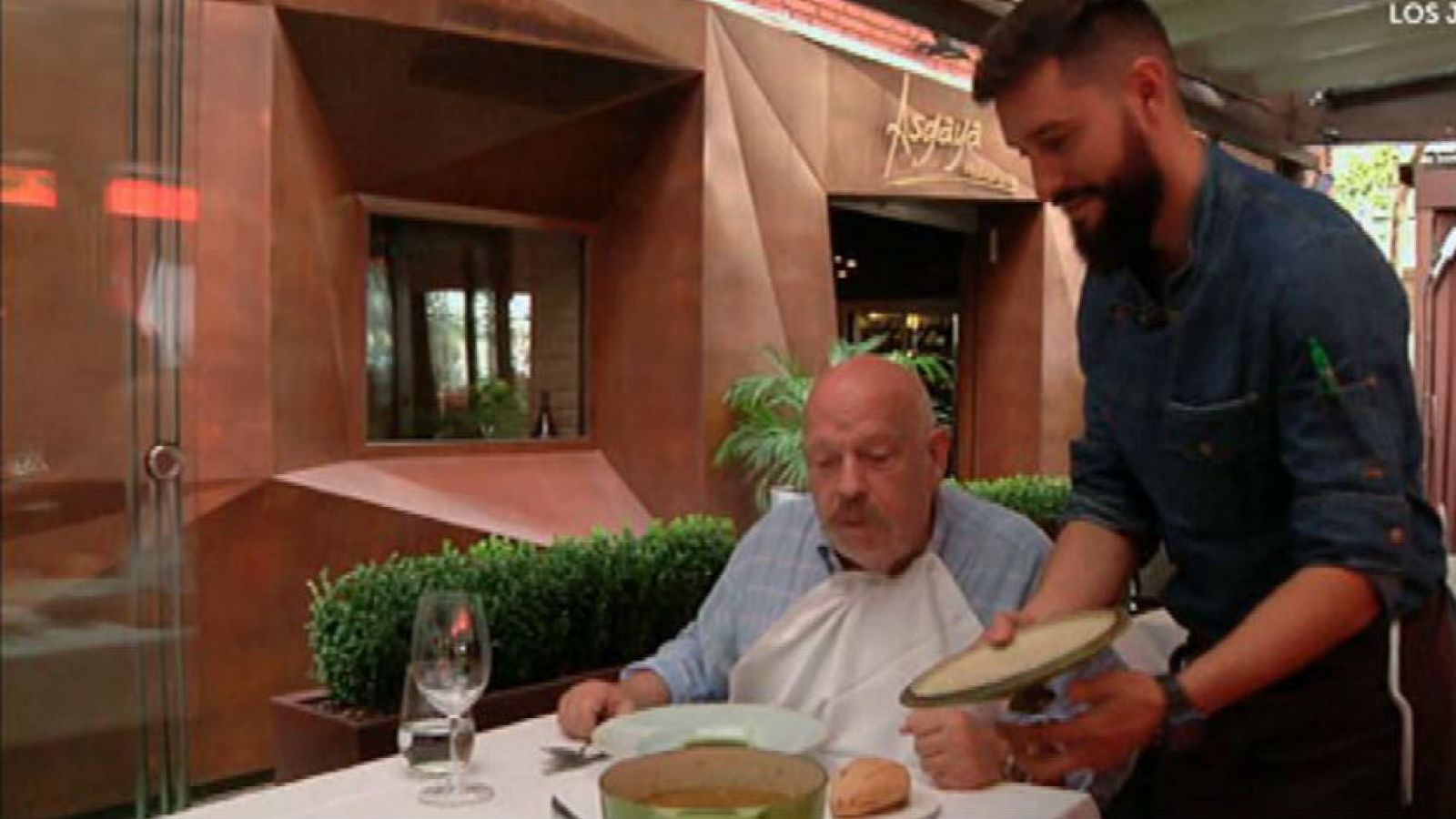 Verdinas con rape y almejas