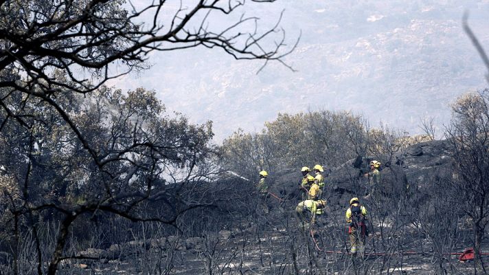 Telediario 1 - Dos frentes continúan abiertos en Fermoselle (Zamora) y otros tres incendios se dan por controlados en Ávila y León