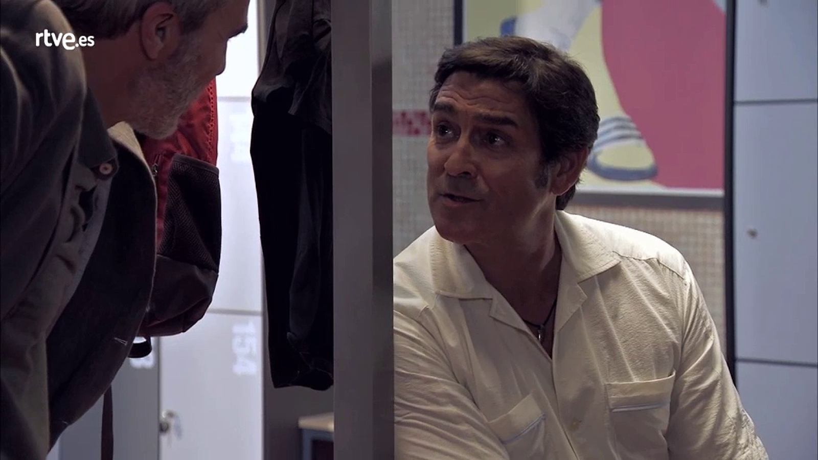 Servir y Proteger - Max habla a Elías de Tere, su nueva 'amiga'