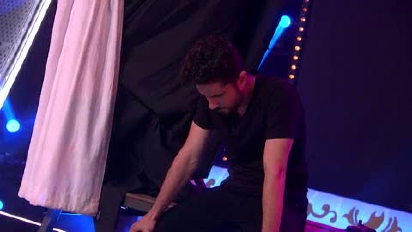 ¡Espectacular el homenaje a Houdini de Alexander!