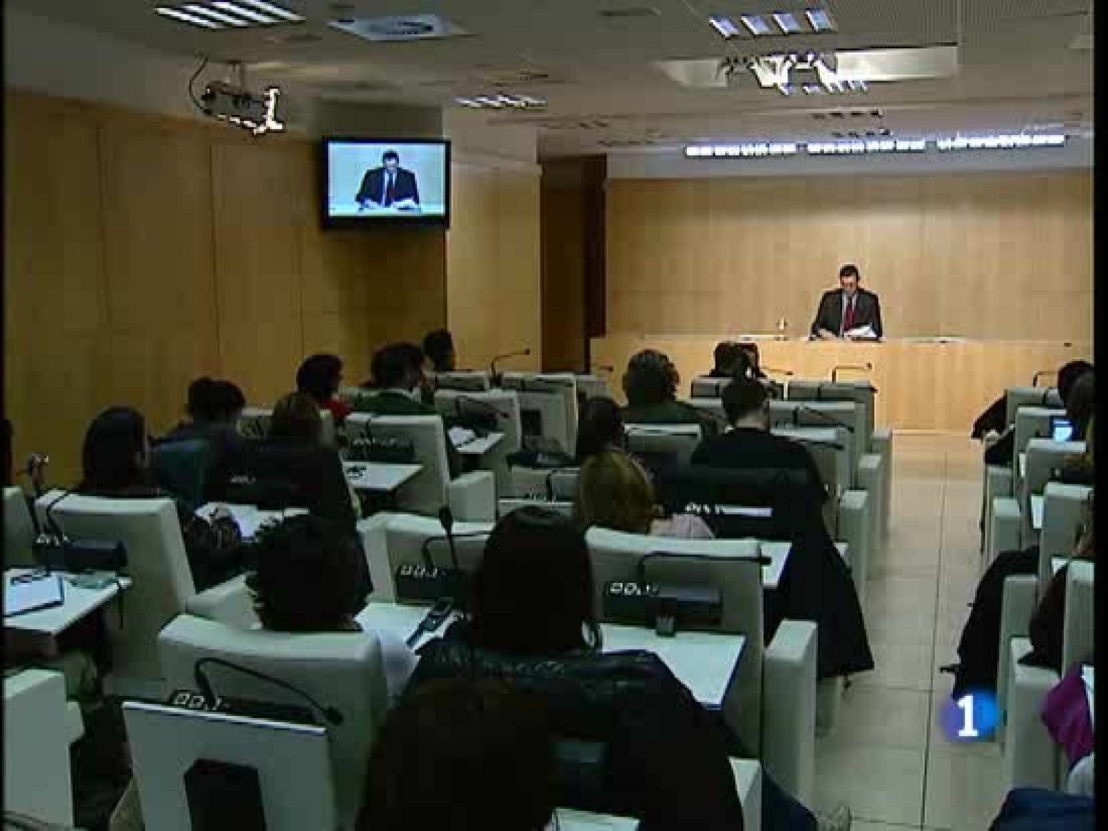 Un asesor municipal en el ayuntamiento de Madrid dimite por la supuesta trama de corrupción | Ver