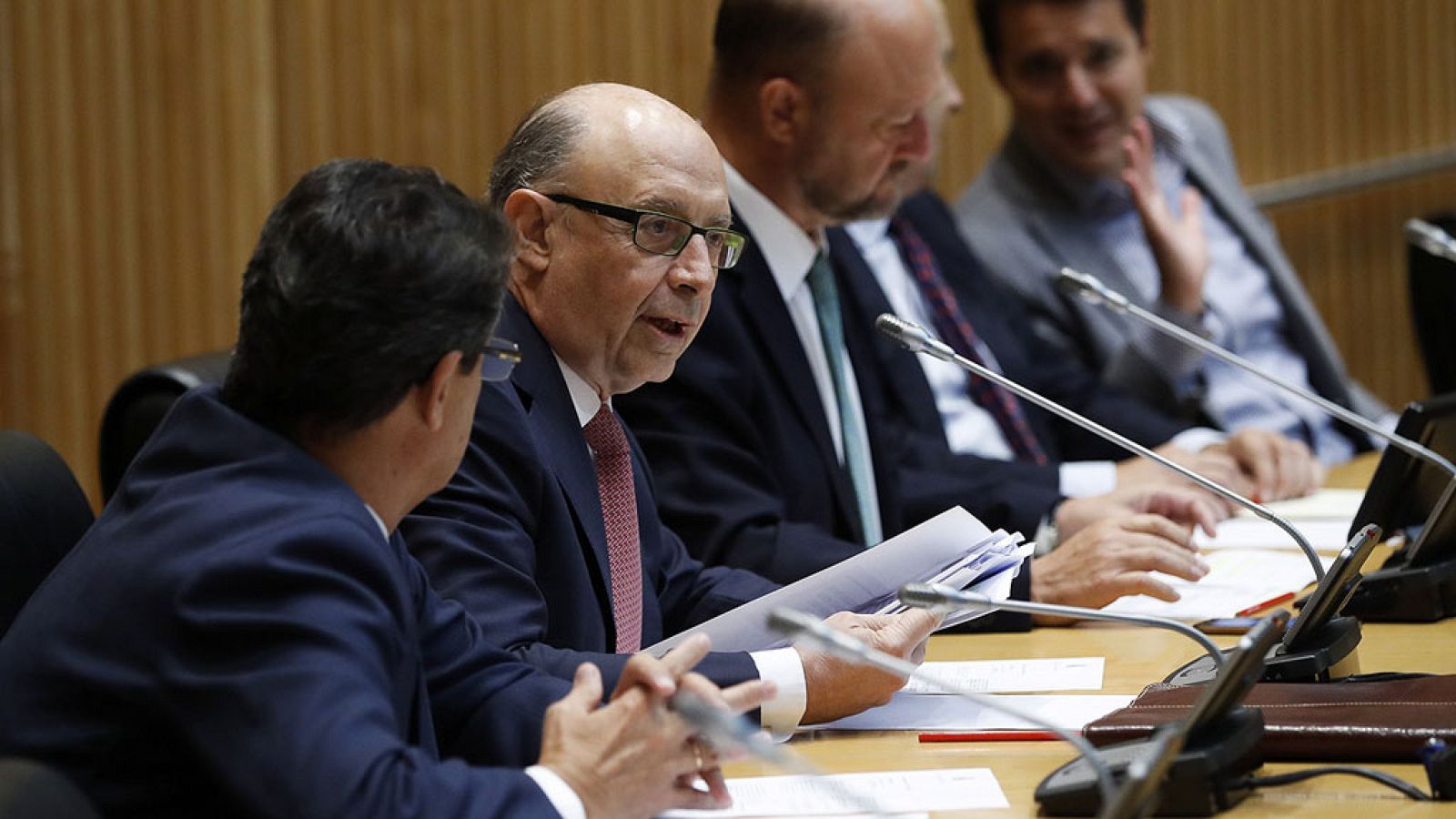 Montoro asegura que Cataluña no destina dinero público al referéndum y que los servicios públicos no peligran