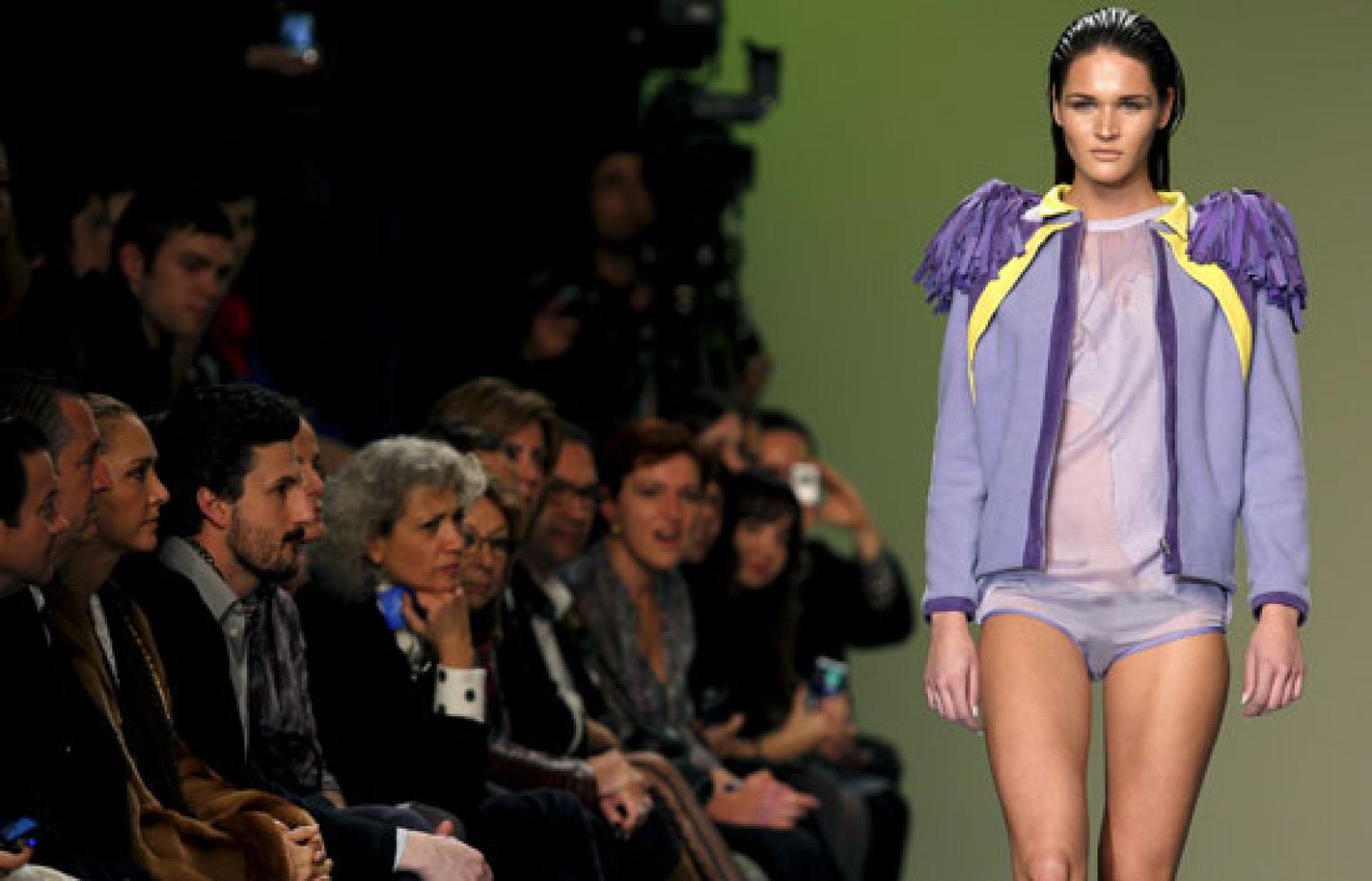 Desfile de la colección de American Perez para la temporada Otoño-Invierno 2009-2010 presentada en el Ego de Cibeles.