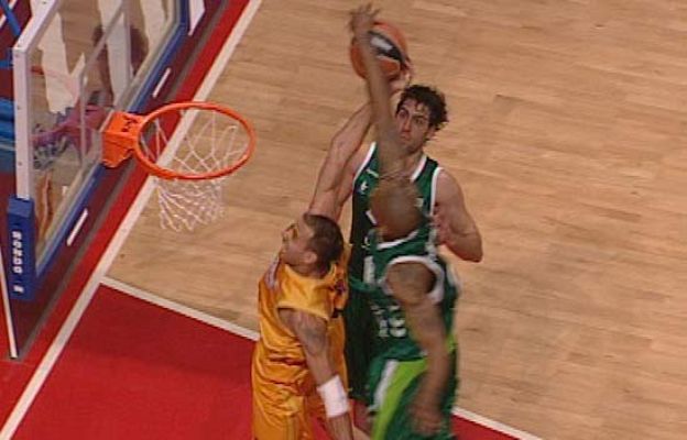Baloncesto en RTVE - Taponazo a Carl English