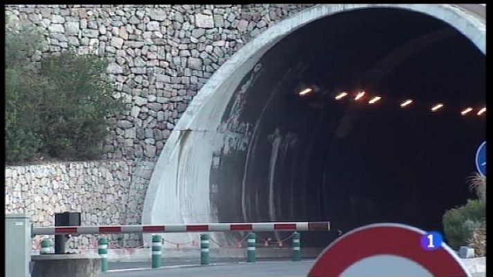 Informatiu Balear - Activistes demanen la gratuïtat del túnel de Sóller