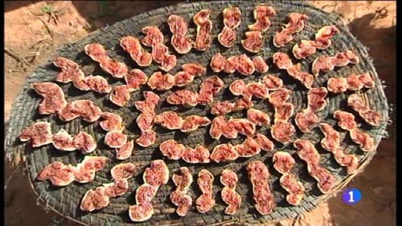 Moment d'assecar figues a Formentera