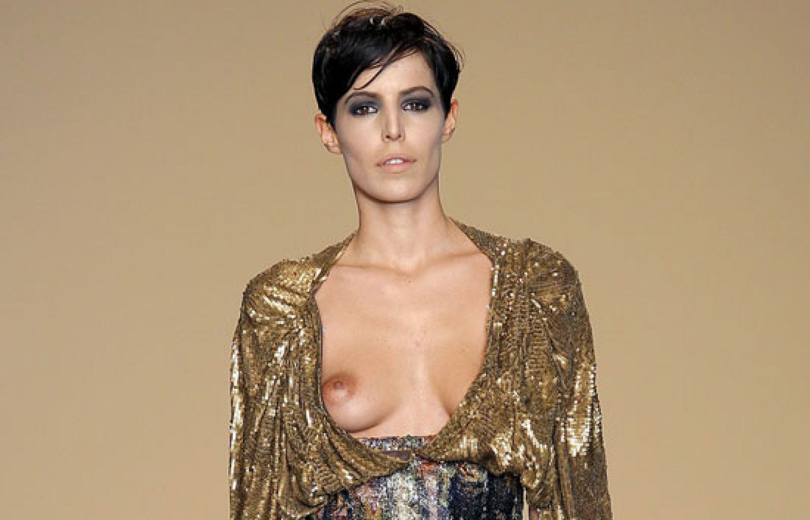 Los jóvenes diseñadores protagonizan el primer día de Cibeles