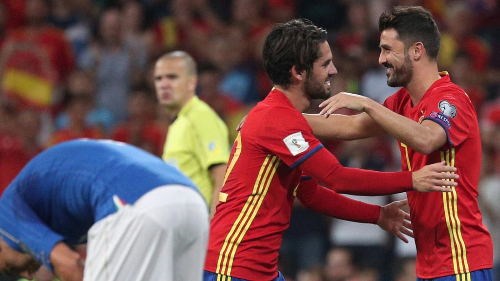 España 3-0 Italia. Villa vuelve a la selección en el Bernabéu | Ver