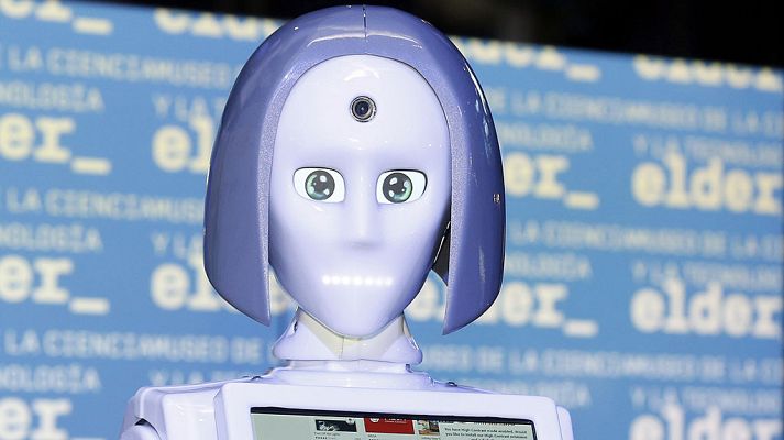 Telediario 1 - La primera robot humanoide que llega a España es la nueva guía del museo Elder de Las Palmas