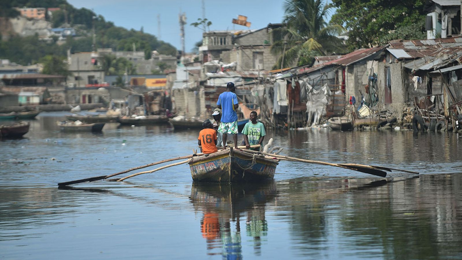 Irma se fortalece mientras se acerca a las Antillas Menores y Puerto Rico