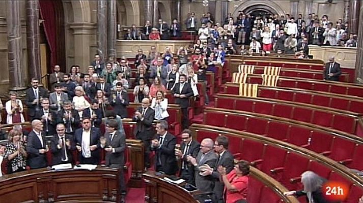 Parlamento - Convocado el referendum del 1-O