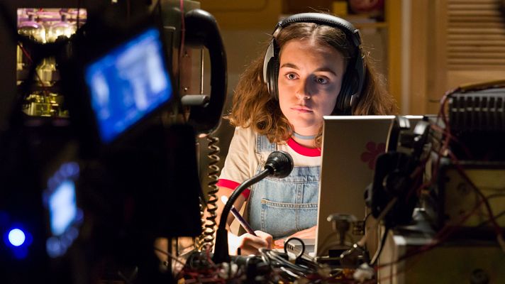 Estoy vivo - Bea logra contactar con la otra dimensión