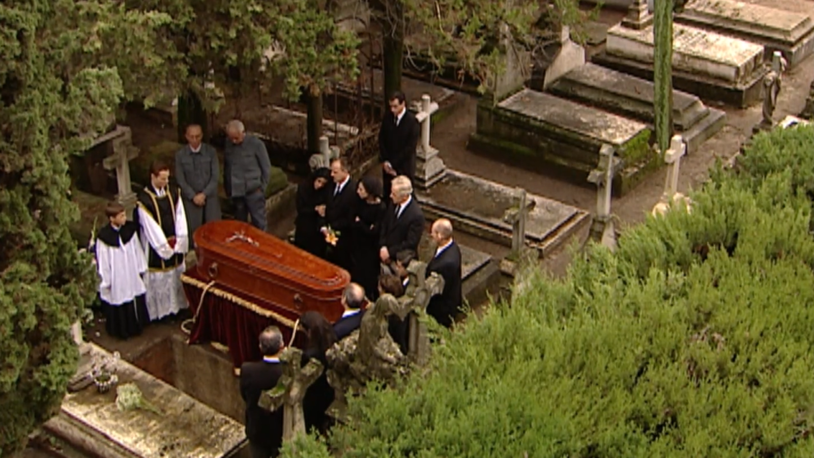 Amar en tiempos revueltos - T2 - Episodio 61 - Ver ahora